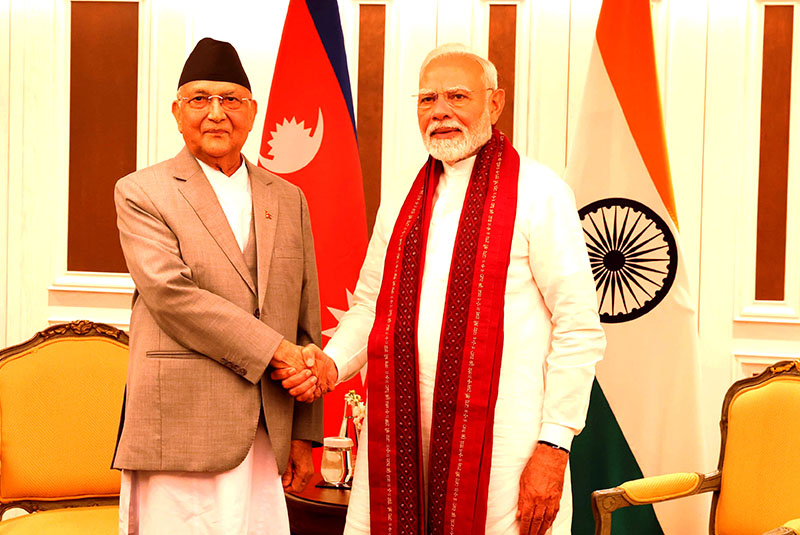 प्रधानमन्त्री केपी शर्मा ओली र भारतीय समकक्षी नरेन्द्र मोदीबीच भेटवार्ता