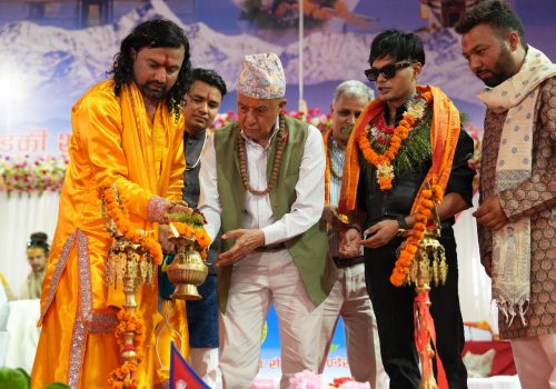 गण्डकीमा कोटिहोममा १ हजारभन्दा बढी कन्या पूजन र ज्येष्ठ नागरिक सम्मानित भक्तजनको भिड थेग्न आयोजकलाई हम्मे हम्मे