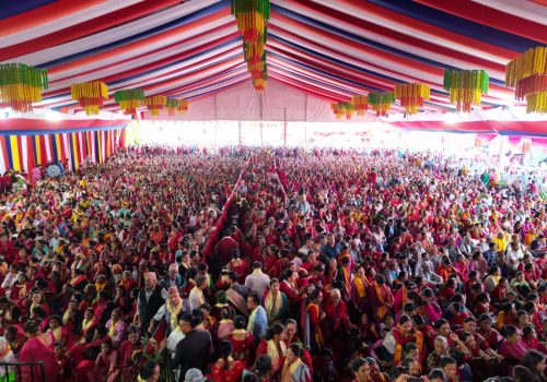 राधिका दासीको प्रवचन सुन्न कोटीहोममा भक्तजनको ओइरो