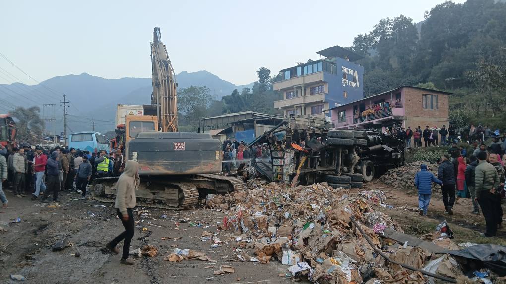 धार्के चालिसे  सवारी दु्र्घटना अपडेट : २ जनाको मृत्यु, ठुलो ६८ जना भन्दा बढि घाइते (घाइतेको नामावली समेत)