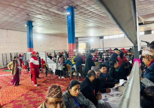 नेकपा एमालेमा नयाँ नेतृत्व चयनका लागि आज बिहान ८ बजेदेखि मतदान सुरु हुने