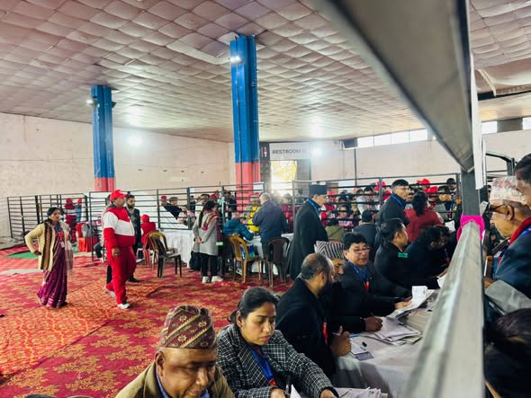 नेकपा एमालेमा नयाँ नेतृत्व चयनका लागि आज बिहान ८ बजेदेखि मतदान सुरु हुने