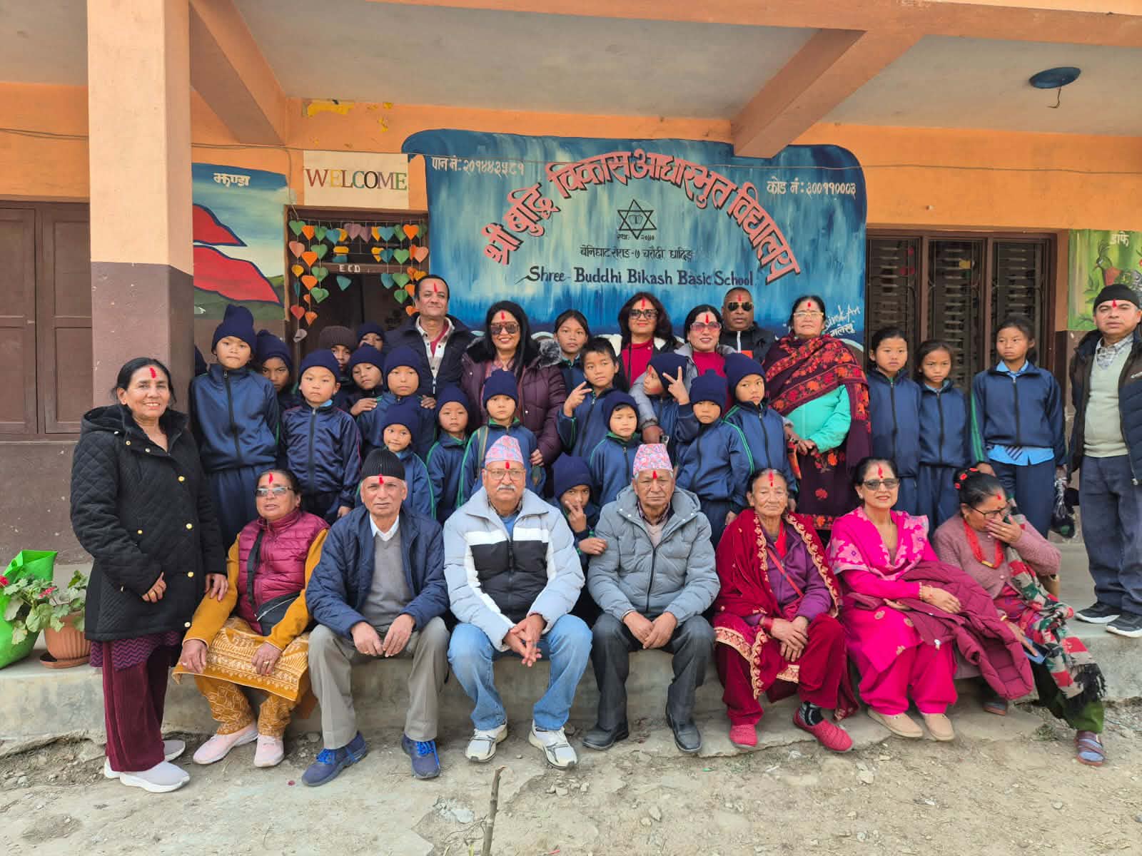 बेनिघाट रोराङ ७ को बुद्धी विकास आधारभूत विद्यालयमा ६० जना विद्यार्थीलाई न्यानो कपडा वितरण