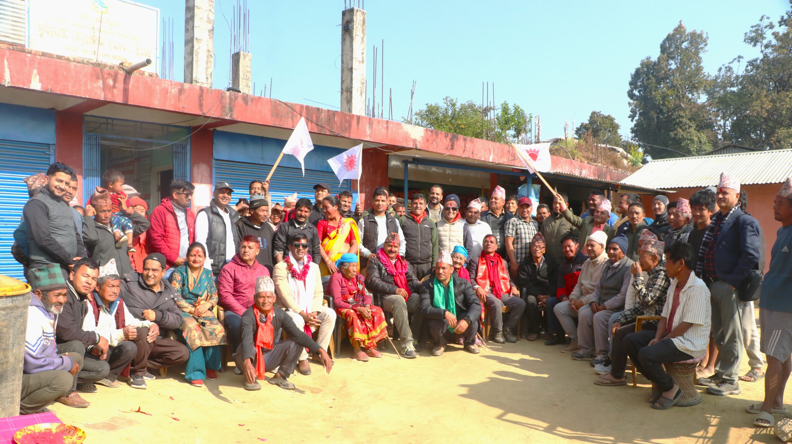 धादिङ–१ मा प्रतिनिधिसभा सदस्य उम्मेदवारहरुको घरदैलो कार्यक्रम तीव्र