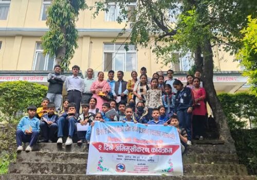 धादिङमा किशोरकिशोरीलाई यौन तथा प्रजनन स्वास्थ्यबारे अभिमुखीकरण