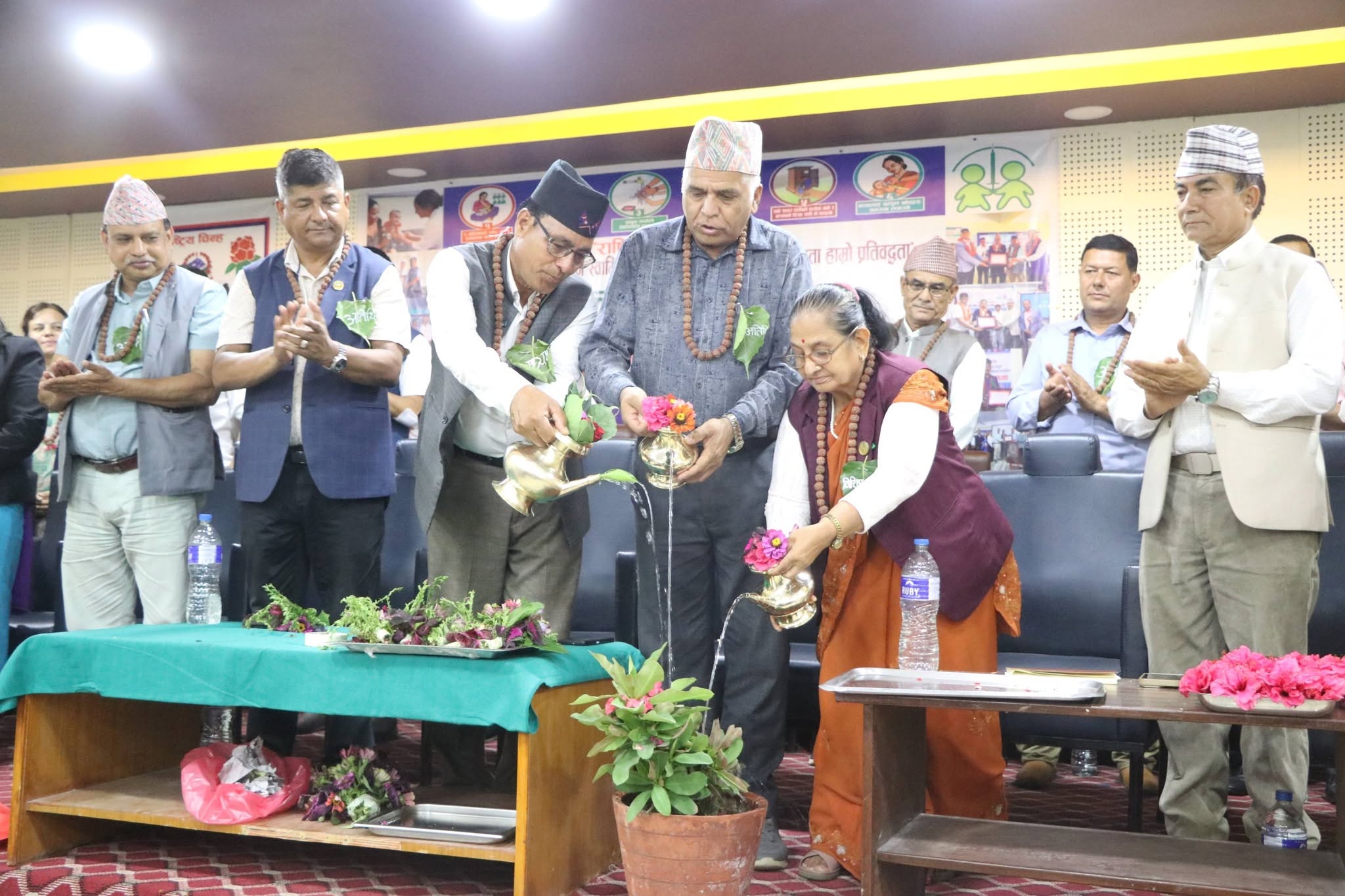 धादिङ पूर्ण खोप सुनिश्चितता तथा दिगोपना जिल्ला घोषणा