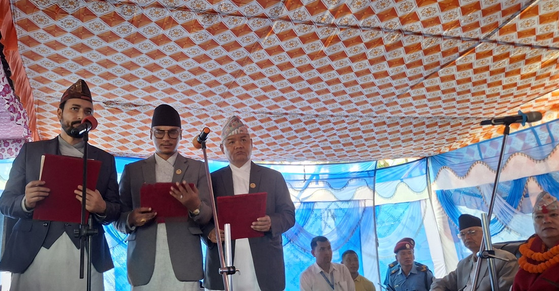 वाग्मतीमा राप्रपाका तीनसहित ६ नवनियुक्त मन्त्रीद्धारा शपथ