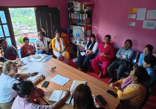 थाक्रेमा लैङ्गिक हिंसा विरुद्ध साझा अठोट: इज्जतको डर र आर्थिक परनिर्भरताले महिलालाई पीडा लुकाउन बाध्य पारेको खुलासा