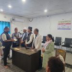 थाक्रेमा बाढीपीडित परिवारलाई गोनेसाद्वारा नगद सहयोग